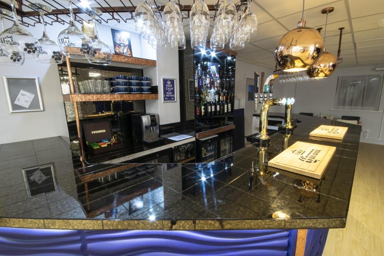The Telford Whitehouse Hotel Ngoại thất bức ảnh